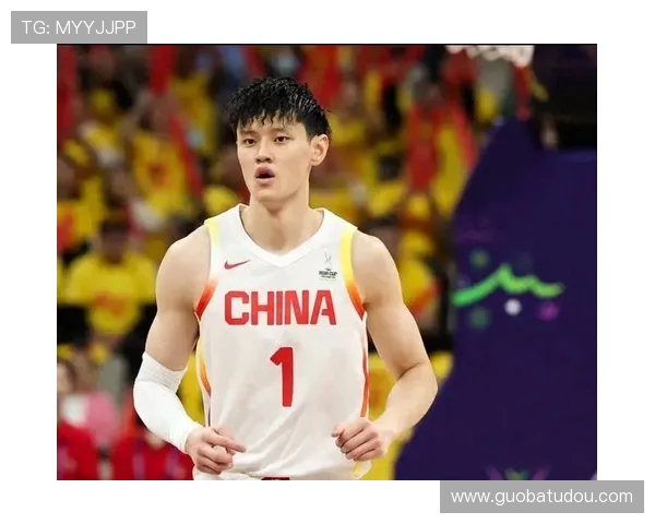 曾凡博启程德国冲刺亚洲杯 工作室晒照展现康复决心(1)